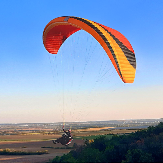 MAC PARA MUSE 5 – Parapente EN-A performant, stable et progressif | Boutique parapente-puydedome-shop.fr